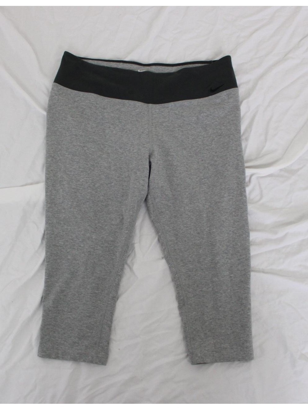 Nike grey Dri-Fit Capri leggings. Size XL